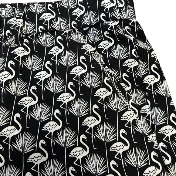 LOFT Shorts Black and White Flamingo Print Women's Size M - Picture 4 of 8